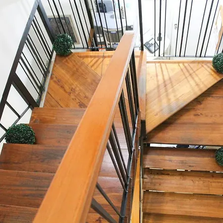 Last Minute فيرّارا