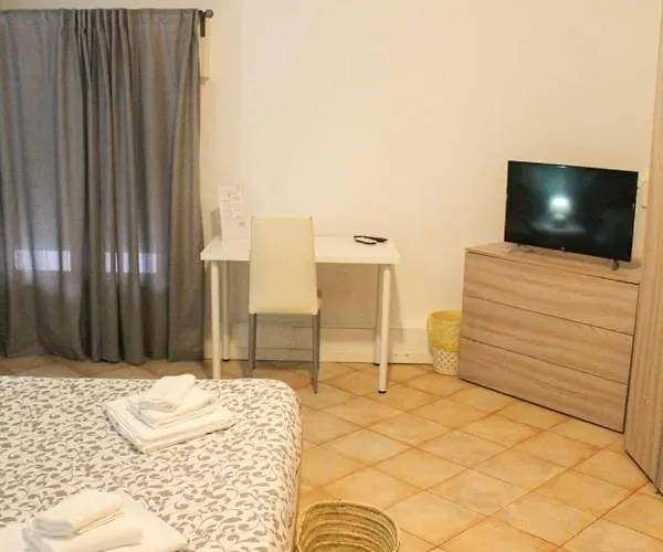 Last Minute Penzion Ferrara